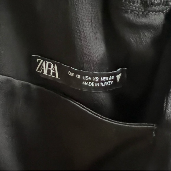 ZARA | Lace Up Satin Crop Top - Picture 3 of 3